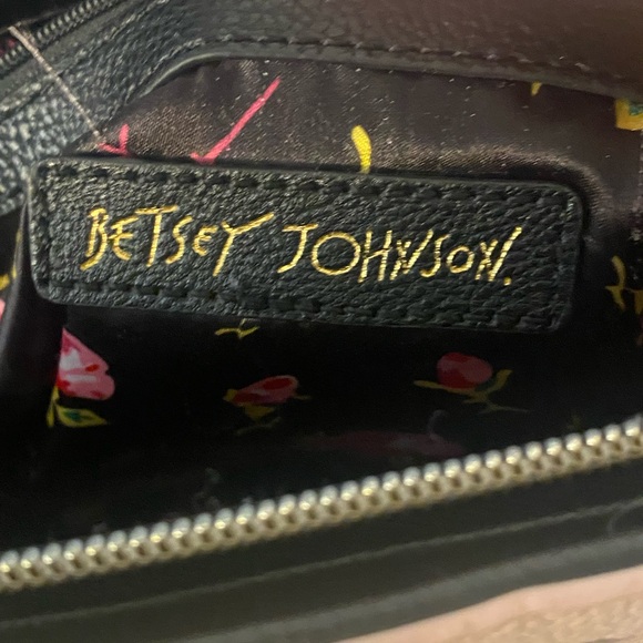 Betsey Johnson Pink and White Floral Satchel - Picture 3 of 5